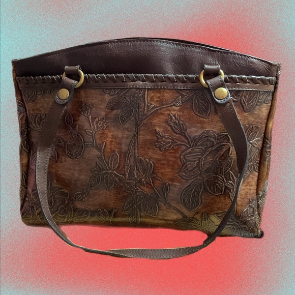 Patricia Nash  Elegant Poppy Shoulder Bag with Matching wallet - Picture 2 of 15